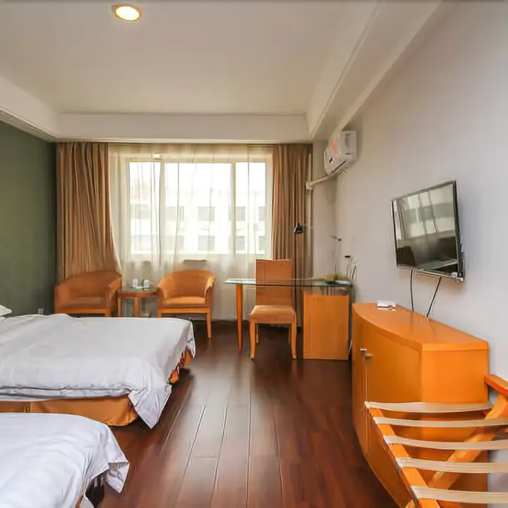 Ляньюньган: Mingguo Business Hotel