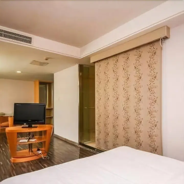 Ляньюньган: Mingguo Business Hotel