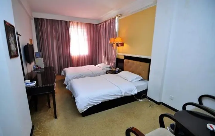 Цюйцзин: Luliang Jinjiang Inn