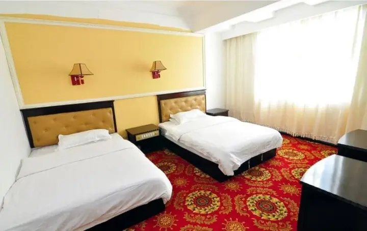Цюйцзин: Luliang Jinjiang Inn