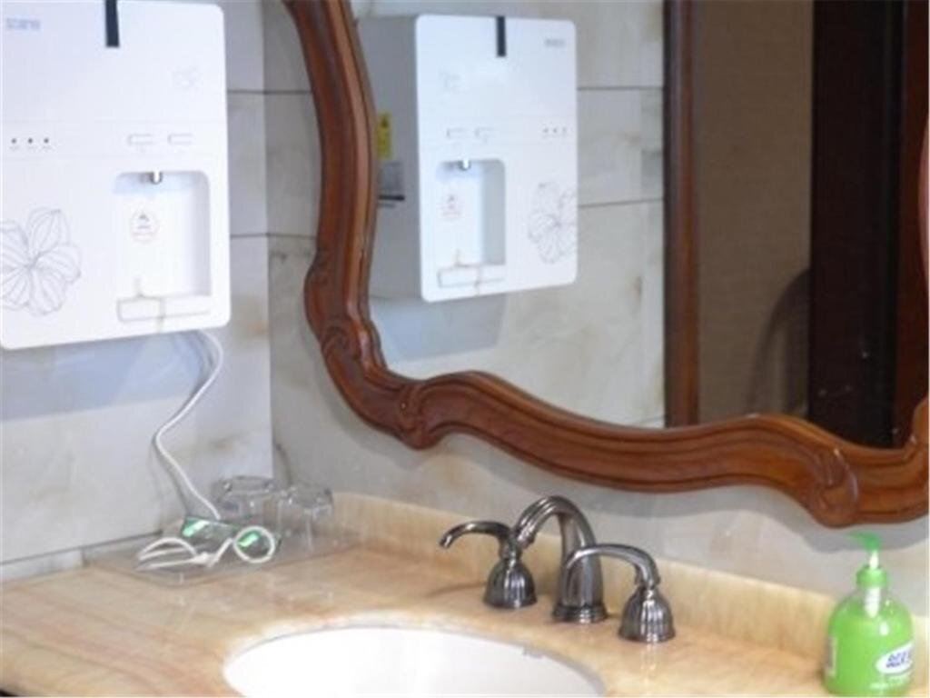 Яньань: Kaisheng Holiday Inn