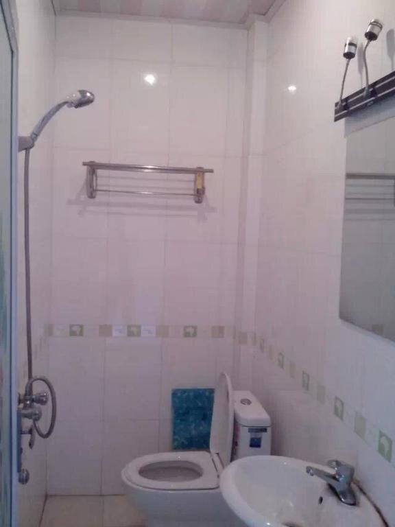 Аньцин: Qianshan Xinlong Homestay