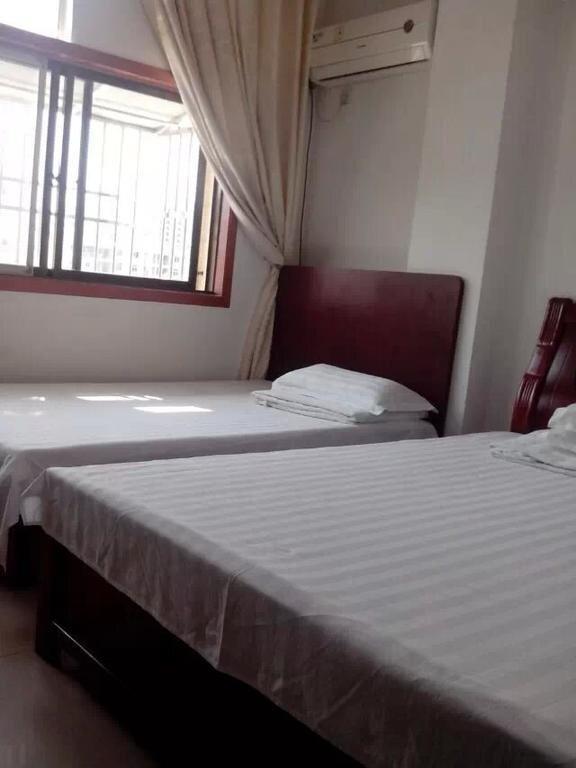Аньцин: Qianshan Xinlong Homestay