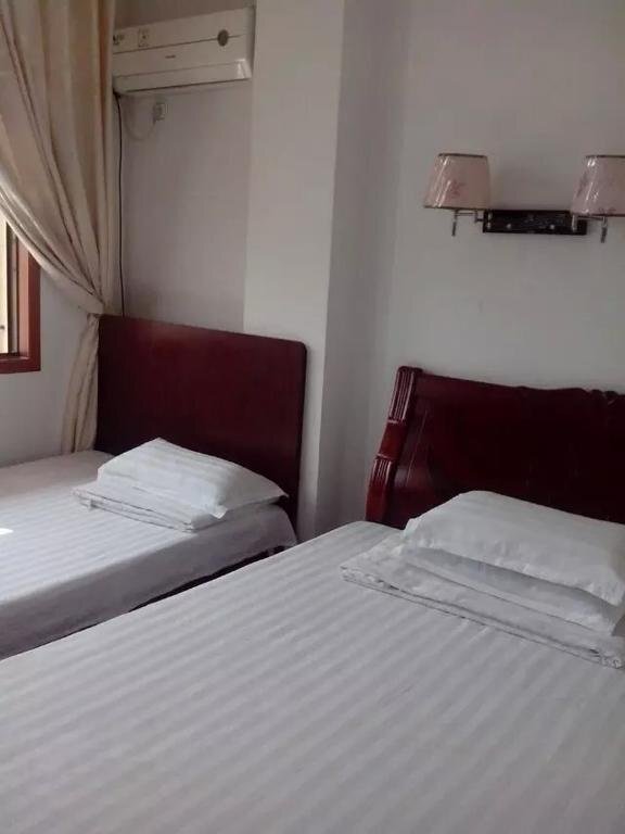 Аньцин: Qianshan Xinlong Homestay