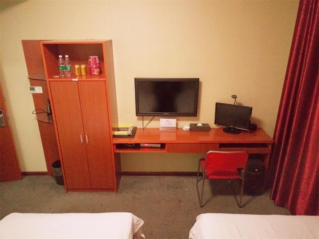 Чандэ: Ivy Business Hotel