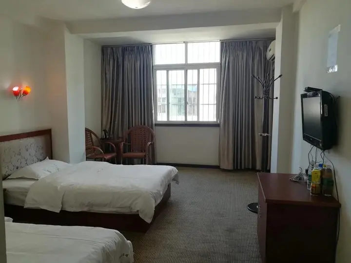 Сичан: Tiny Jiangnan Hotel