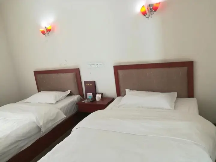 Сичан: Tiny Jiangnan Hotel
