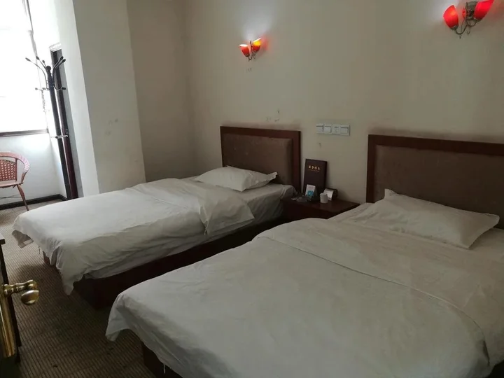 Сичан: Tiny Jiangnan Hotel