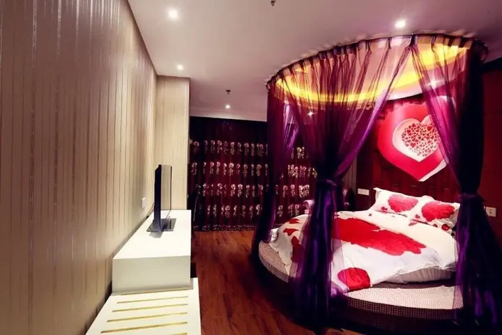 Чунцин: Chongqing Xinhao Theme Hotel