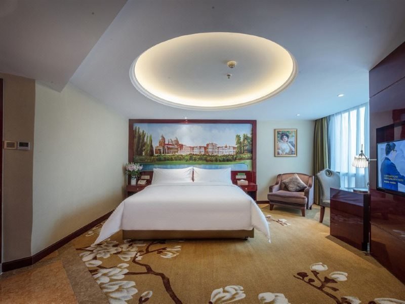 Шиянь: Lvzhou Meijing International Hotel