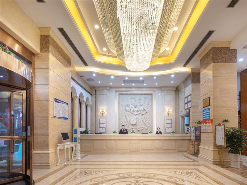 Шиянь: Lvzhou Meijing International Hotel