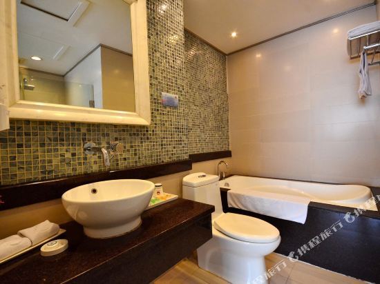 Ухань: Wuhan Ziyang Lake Hotel