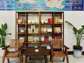 Цзинхун: Jiangzhiyun Hotel