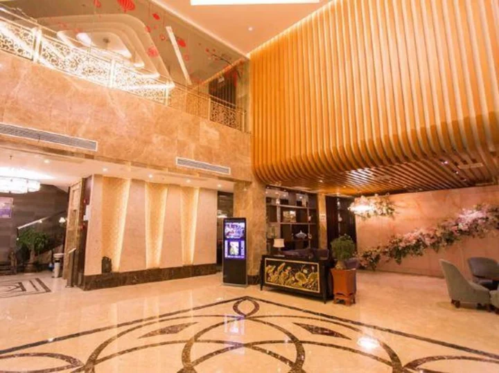 Шанграо: Jing Yue Sun Shine Hotel