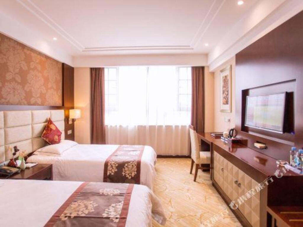 Шанграо: Jing Yue Sun Shine Hotel