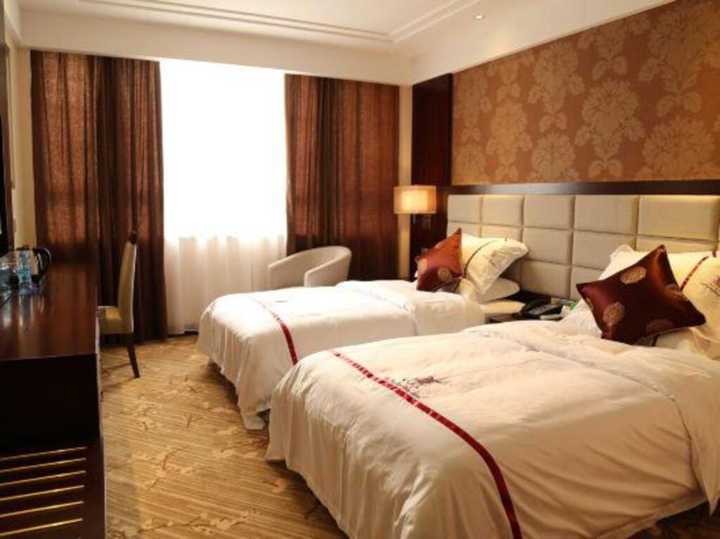 Шанграо: Jing Yue Sun Shine Hotel