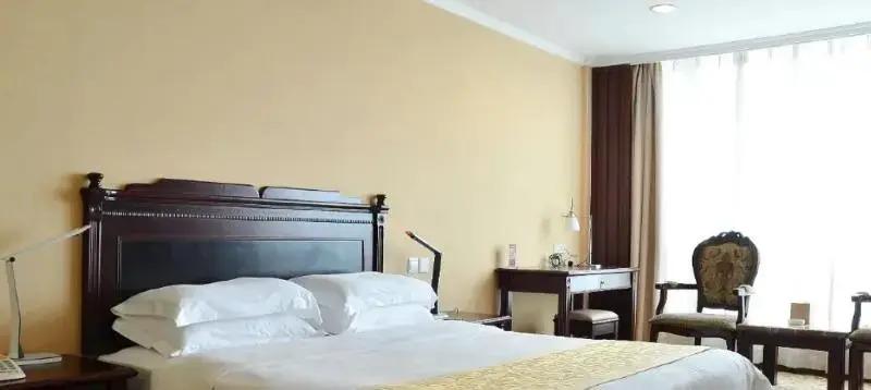 Лючжоу: Huatian Century Hotel