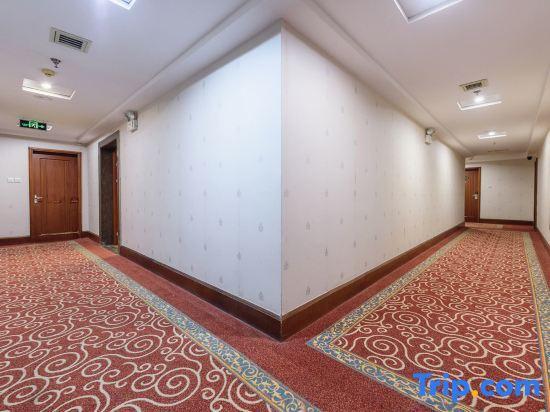 Лючжоу: Huatian Century Hotel