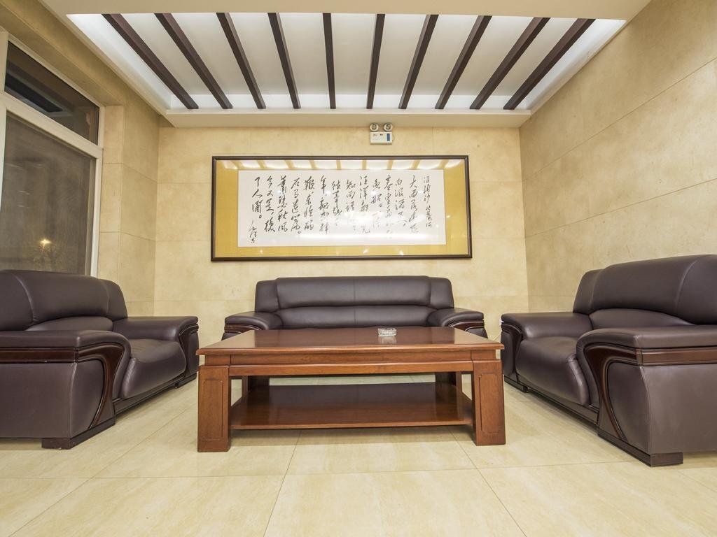 Циньхуандао: Longxing Holiday Hotel