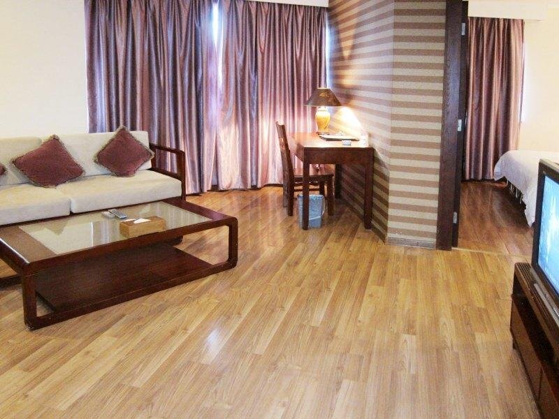 Бэйхай: Phoenix Tree Business Hotel