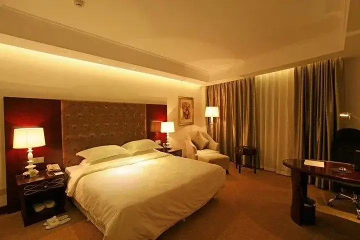 Телин: Jincheng Guangdong International Hotel - Tieling