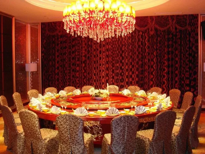 Телин: Jincheng Guangdong International Hotel - Tieling
