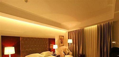 Телин: Jincheng Guangdong International Hotel - Tieling