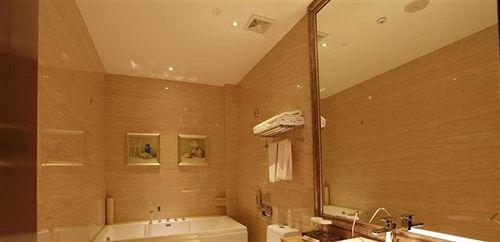 Телин: Jincheng Guangdong International Hotel - Tieling