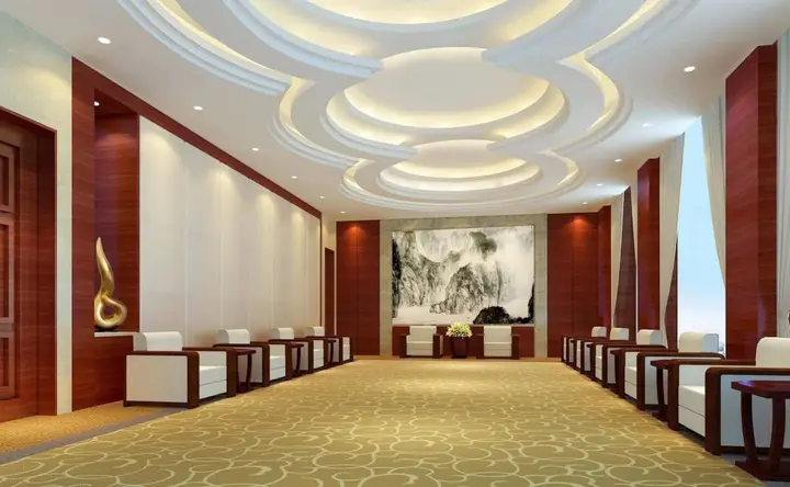 Ичунь: Red Forest Hotel
