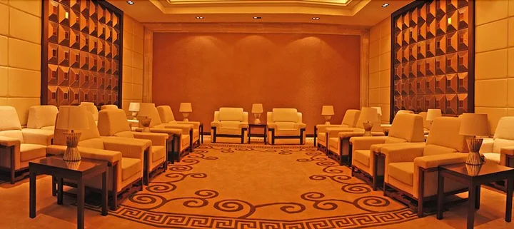 Шанграо: Sinkal Crown Hotel