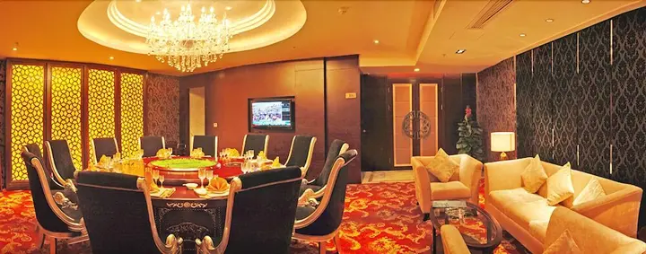 Шанграо: Sinkal Crown Hotel