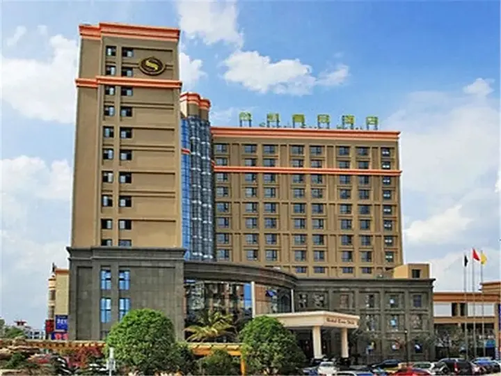 Шанграо: Sinkal Crown Hotel