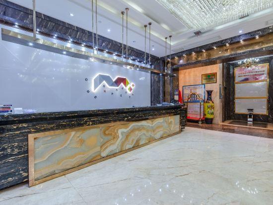 Holiday Islands Hotel — фото 1