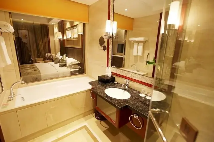 Цзинмэнь: Planet International Hotel (Jingmen Duodao Wanda Branch)