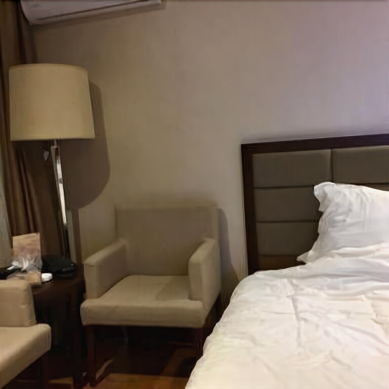 Цзуньи: Chishui Guiyuan Hotel