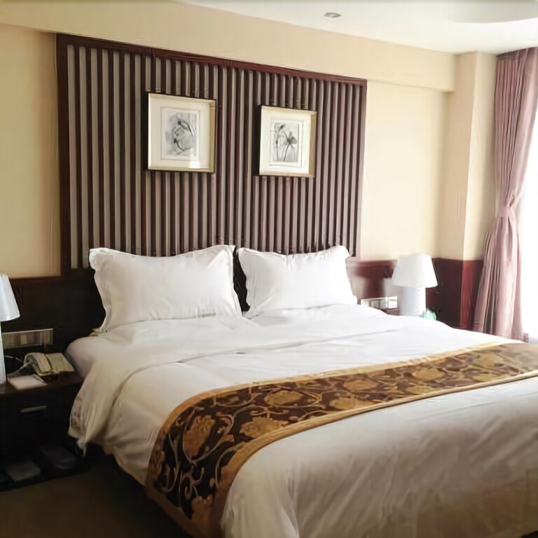 Ухай: Yixin International Hotel