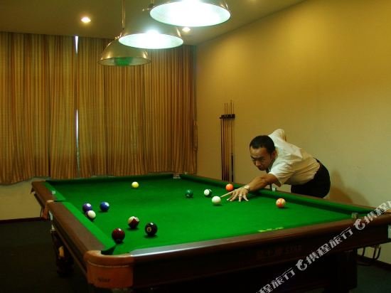 Red Crowned Crane Hotel — фото 2