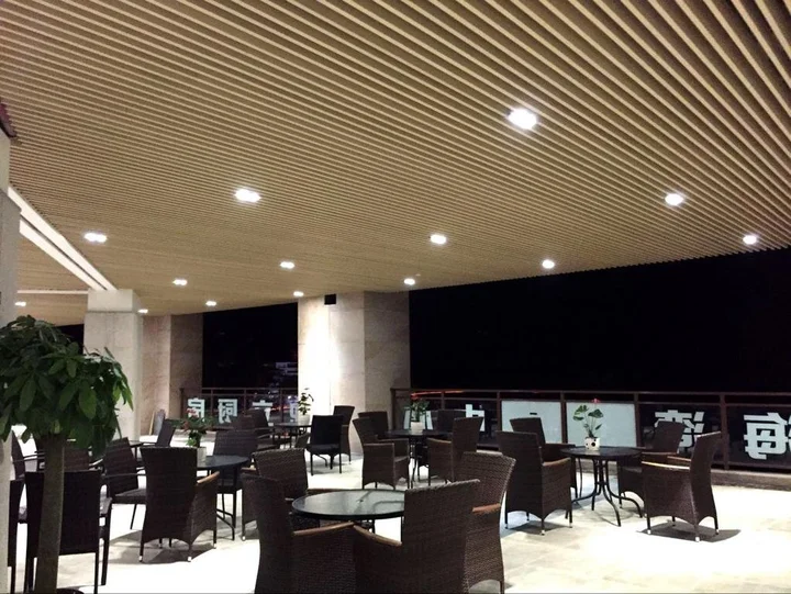 Янгиианг: Shanhaiwan Holiday Hotel