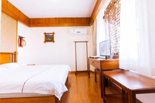 Гуйлинь: Guilin Gunanmen Hotel