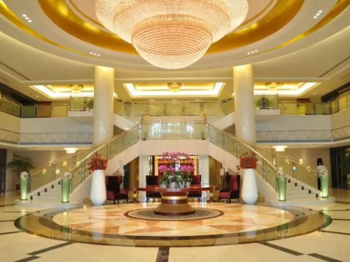 Ляньюньган: Donghai Jiachen International Hotel