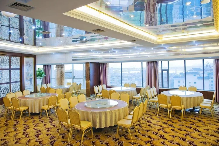 Ухань: New Grain Park Hotel Wuhan