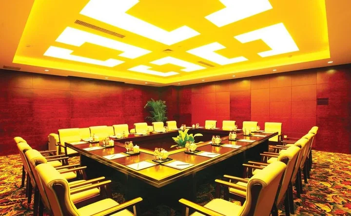 Тайчжоу: Double-Dove Peace International Hotel