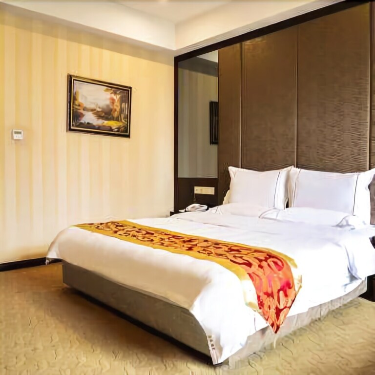 Чунцин: Chongqing Huachen International Hotel