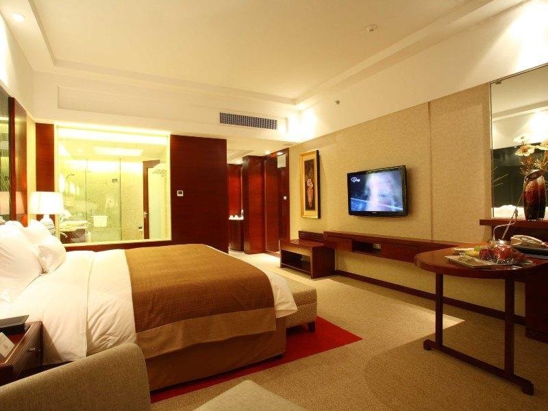 Чжоушань: Xiangsheng Grand Hotel & Resort Mountain Putuo