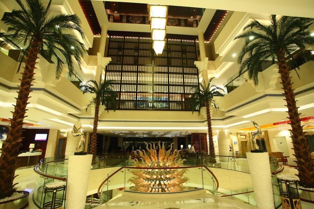 Чжоушань: Xiangsheng Grand Hotel & Resort Mountain Putuo