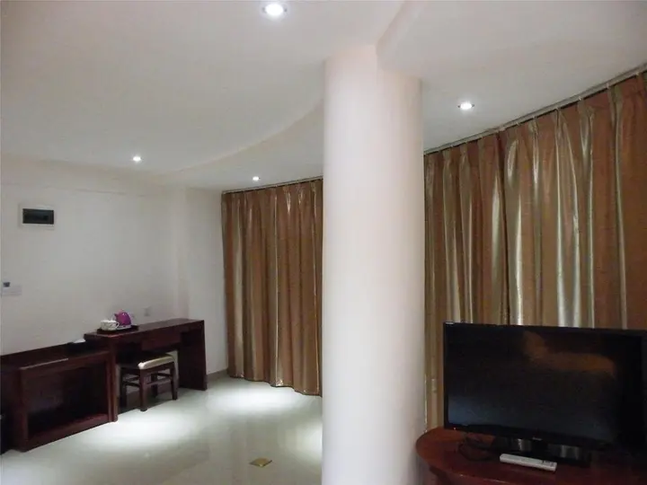 Аньцин: Anqing Shangfeng Business Hotel