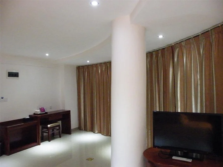 Аньцин: Anqing Shangfeng Business Hotel