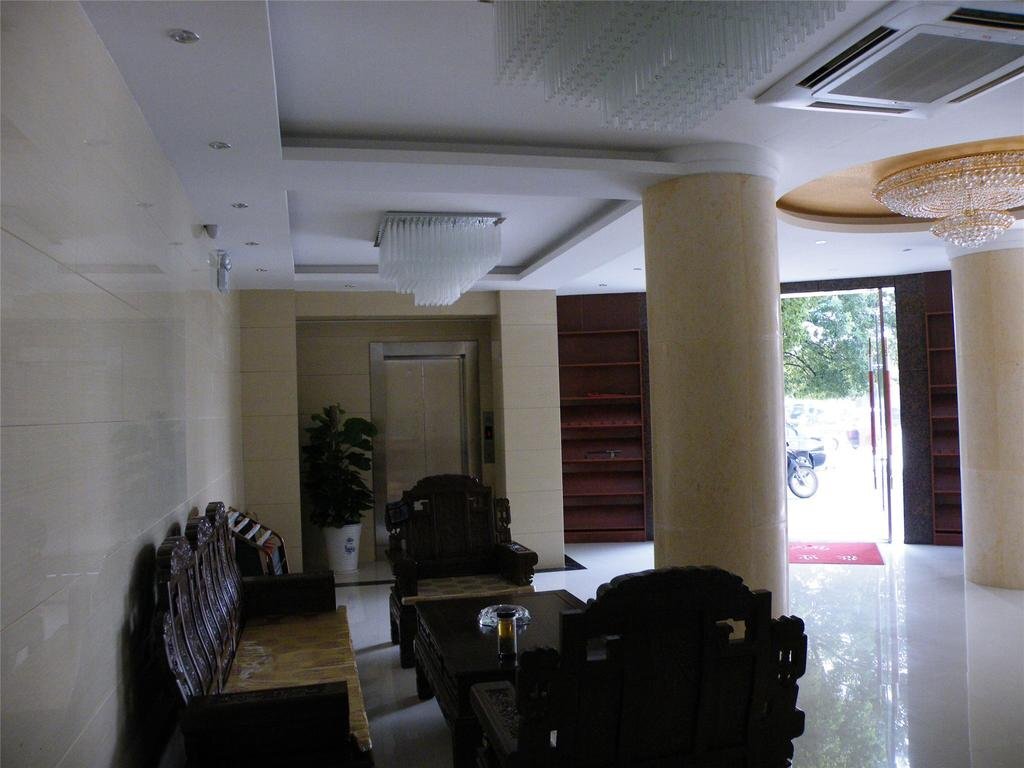 Аньцин: Anqing Shangfeng Business Hotel