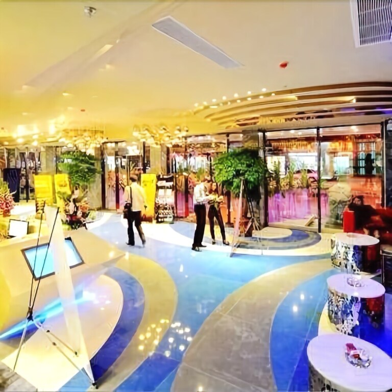 Чаочжоу: Huaqiao Mansion