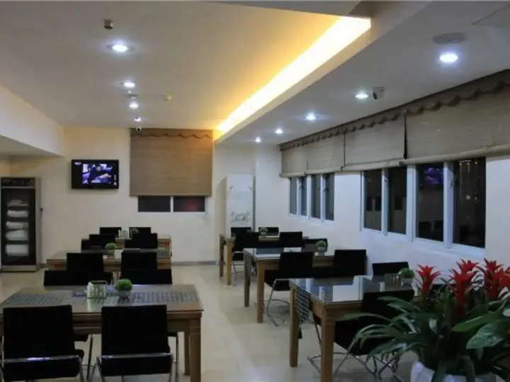 Фучжоу: Yitel Trend (Fuzhou Guping Road Provincial Government Pingshan Metro Station)